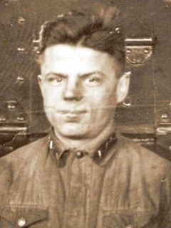 Командир танка 6-й отдельной
 танковой бригады Ленинградского ВО Фёдор Дудко, 1936 год