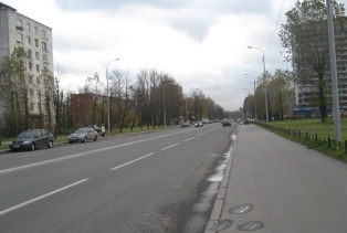 Улица Седова (Отрезок улицы на 
месте бывших Второй Параллельной улицы и 3-ей улицы Леснозаводской деревни). Фото 2010 г.